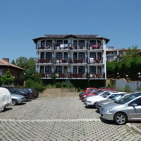 Hotell Augusta 2*